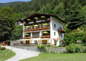 haus michael ferienwohnungen oetz im sommer