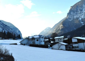 aussicht haus michael ferienwohnungen oetz
