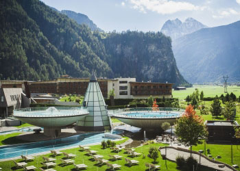 aqua dome haus michael ferienwohnungen oetz